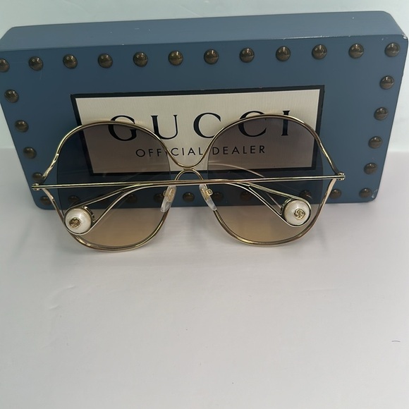 New - Authentic Clear GUCCI OVERSIZED SUNGLASSES - Picture 8 of 17